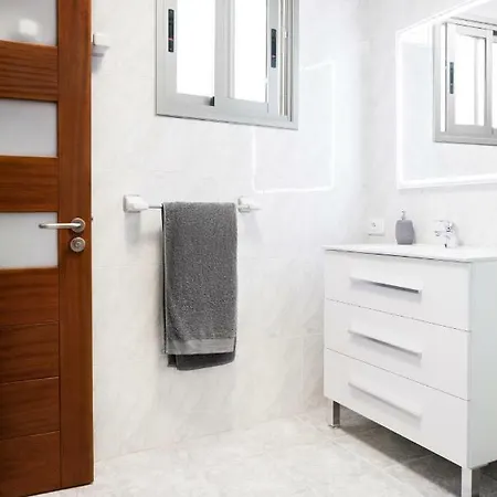 Casa Julia 2 Gran Piso Vistas Playa Teresitas 4 Pax Apartamento *